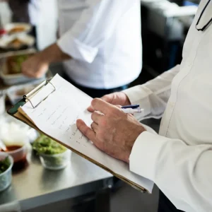 Gestión y control de la economía y el personal de cocina